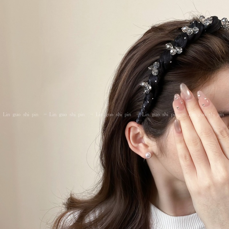 絶妙で軽い高級ラインストーンヘアピン巻きヘアフープ春の新しいハイエンドヘッドバンド気質高頭蓋歯付きヘアピン|undefined