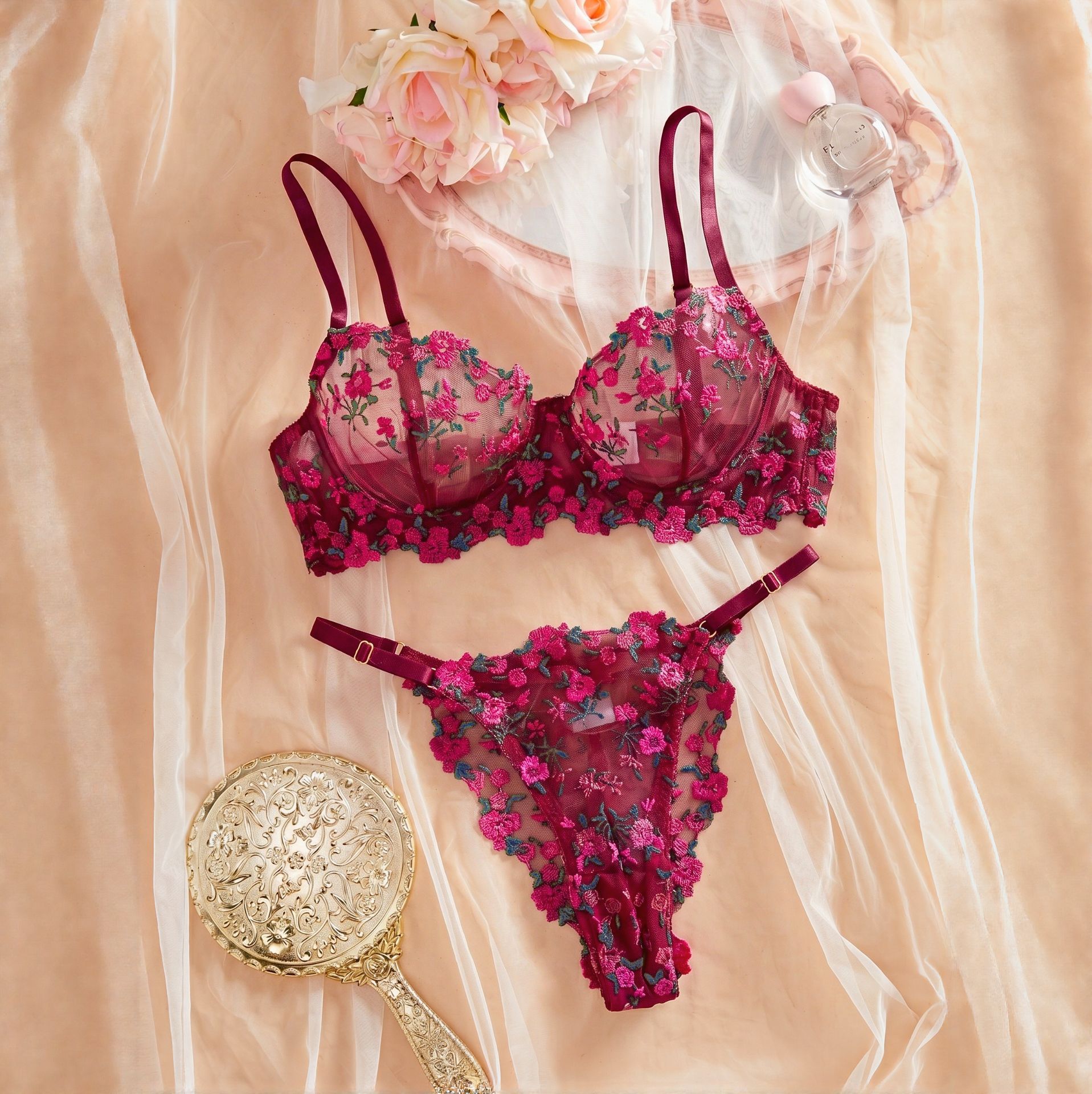 Cross-border nuevo sexy dulce flor triturada sujetador francés se reúne ultra delgado con anillo de acero puro para coquetear sexy ropa interior mujer