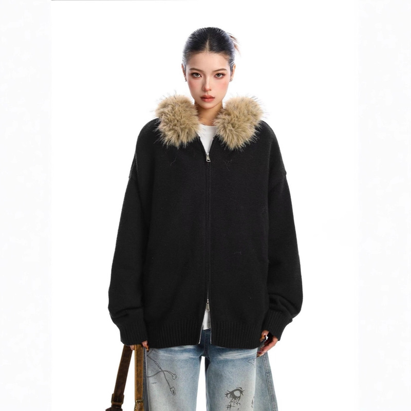 2025 American Style Large Fur Collar Hooded Knitwear Women's Autum Lazy Style Cardigan Knitwear Zipper Couple Jacket 2025 American Style Large Fur Collar Hooded Knitwear Women's Autum Lazy Style Cardigan Knitwear Zipper Couple Jacket