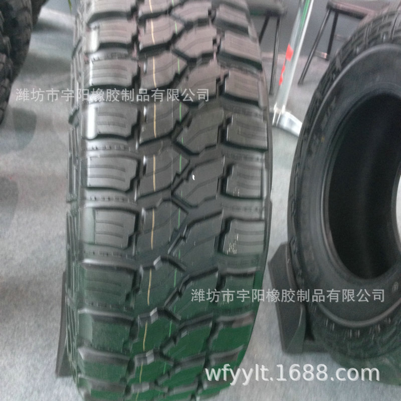 35x12.50R20  蝙蝠侠战车轮胎 山地 沼泽越野车轮胎