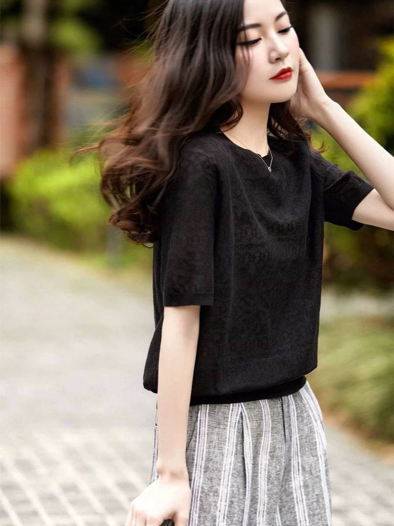 Áo thun nữ tay ngắn ren jacquard Hàn Quốc — đen