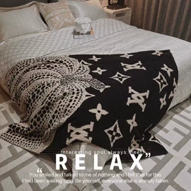 线毯;围巾;披肩