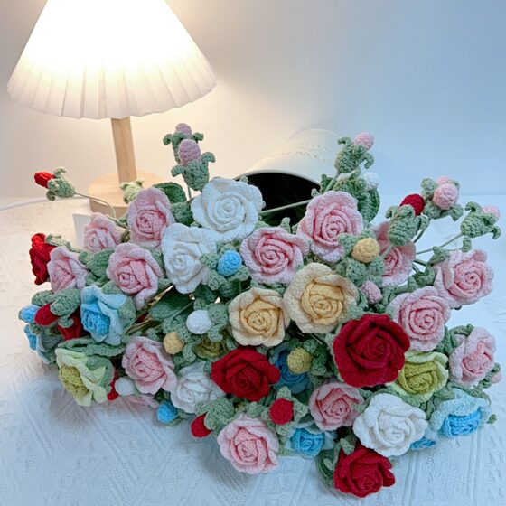 Hand-woven bouquet finished DIY rose eternal bouquet artificial flower wool flower finished Spring Festival gift