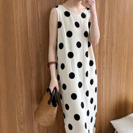 2025波点裙无袖背心连衣裙女夏季新款法式圆领显瘦浅杏色长裙子