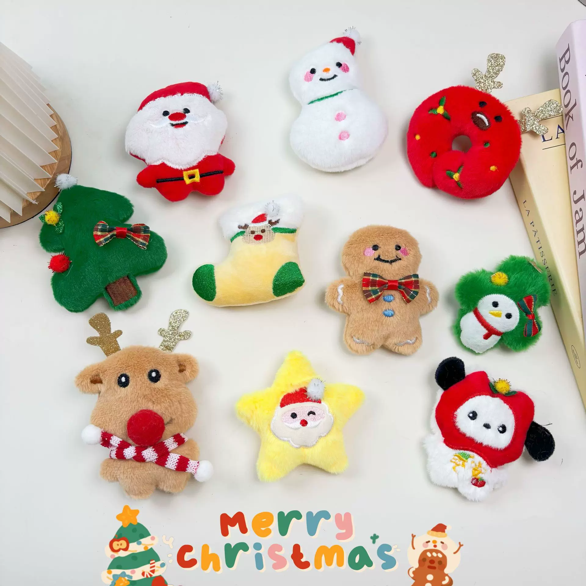 圣诞节玩偶胸针雪人圣诞树麋鹿圣诞老人饰品挂饰毛绒可爱配饰批发