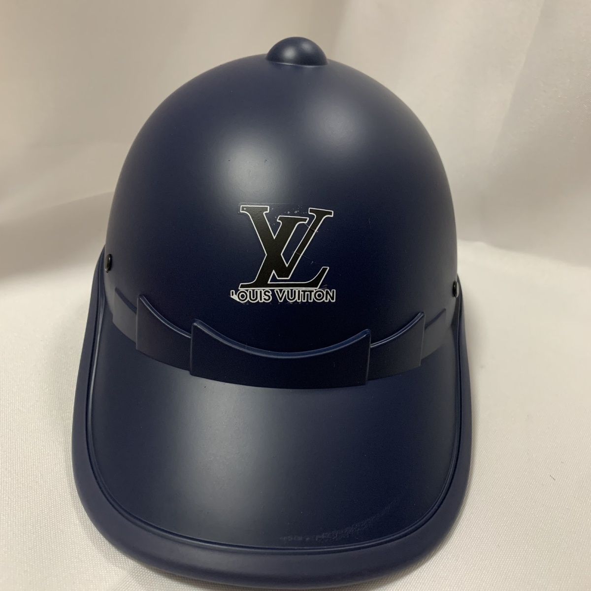Vietnam Imported Motorcycle/Electric Vehicle Helmet - Comfortable, Breathable, Sunscreen