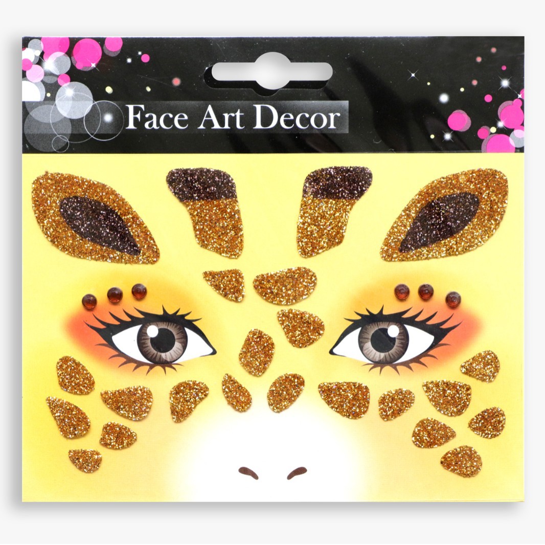 祝日のパーティーの舞台の化粧は顔を貼って化粧のシールを貼ります。