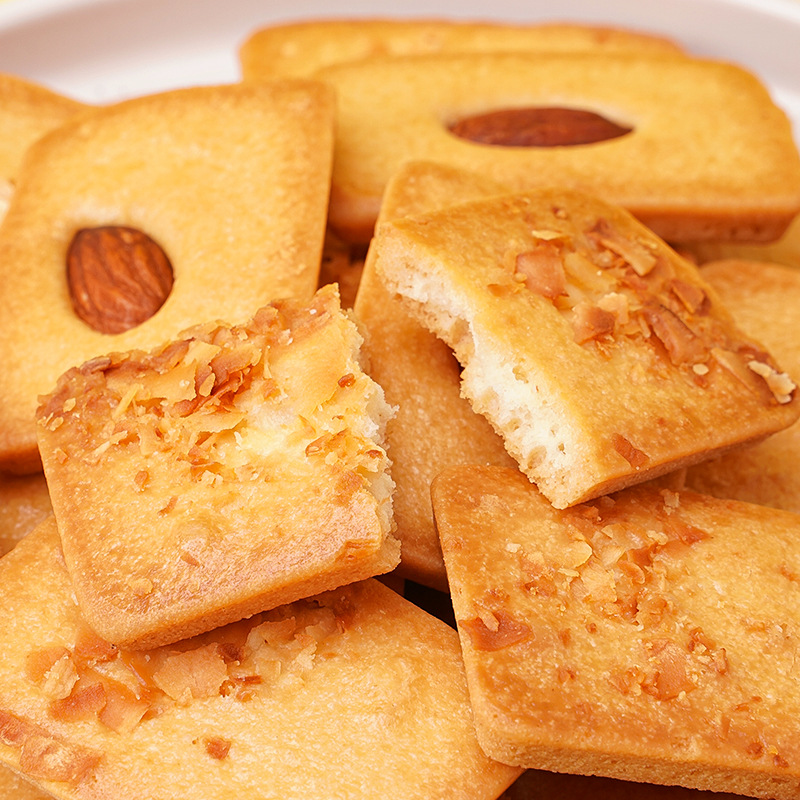 Nut cake pastry snack almonds cashew coconut fruit slices bulk wholesale trending snack cheese cake