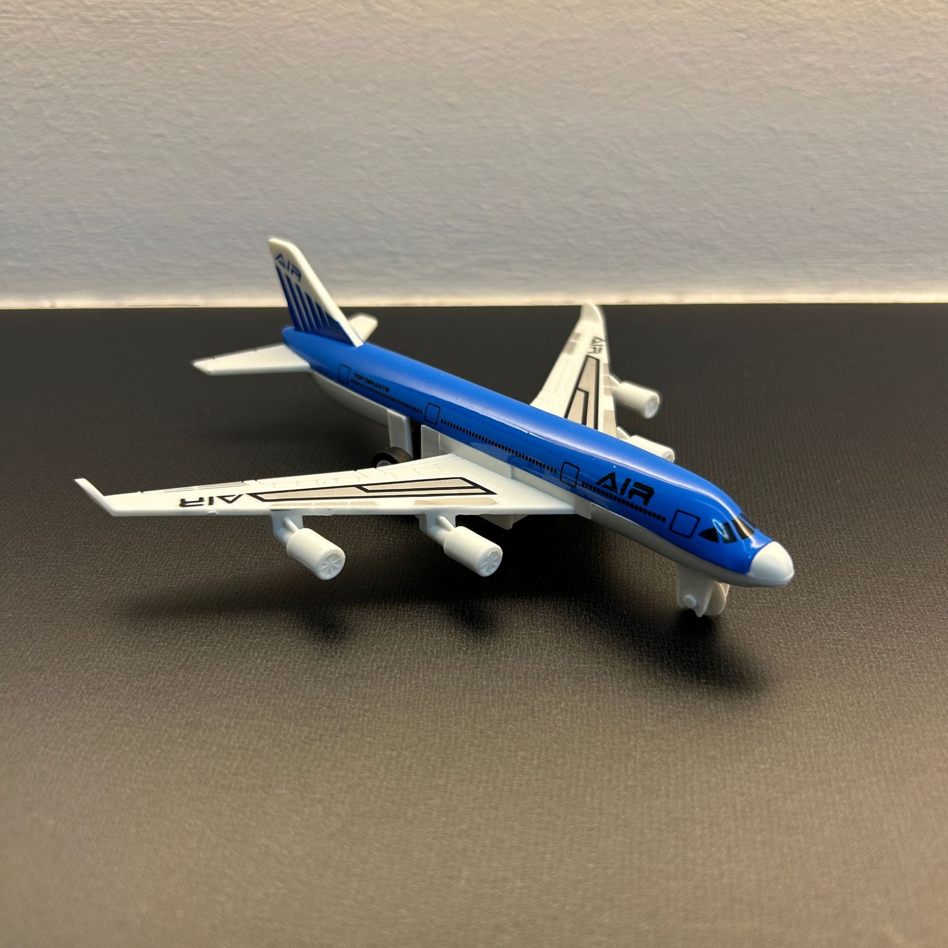 Avión de aleación transfronteriza modelo de aviación simulador de avión de pasajeros autobús aéreo de regreso de avión de pasajeros colecciona juguetes regalos para niños