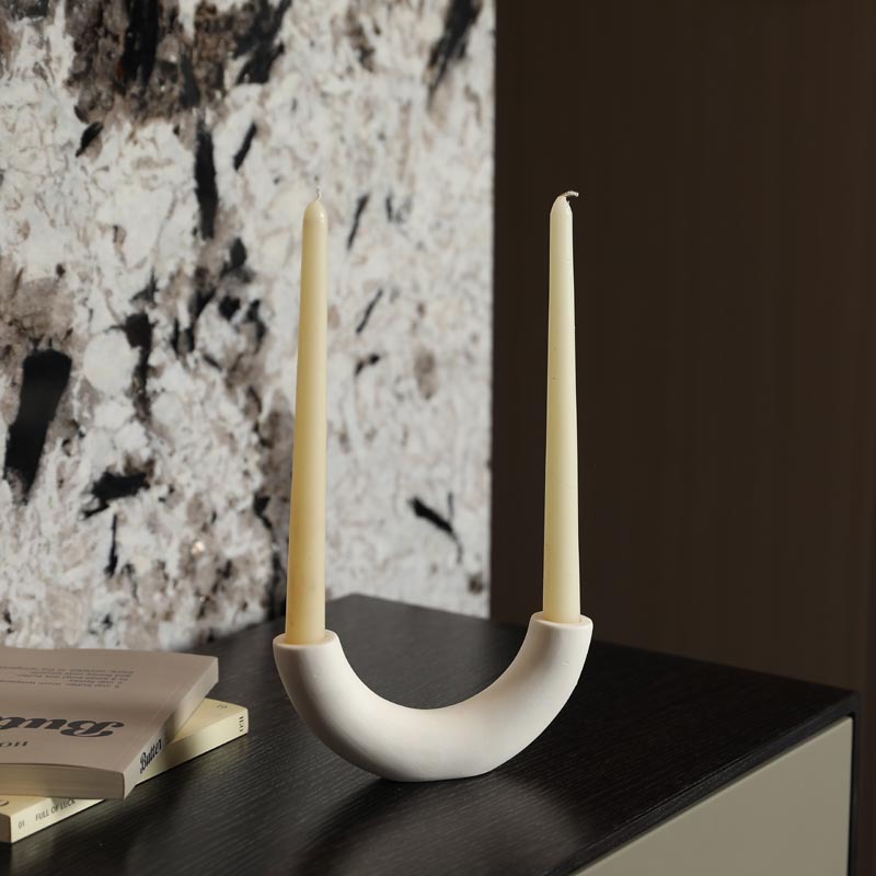 Adornos de candelabros de cerámica ins transfronterizos Wabilifeng candelabros en blanco y negro Sala de estar para el hogar Dormitorio Mesa de comedor Decoración suave