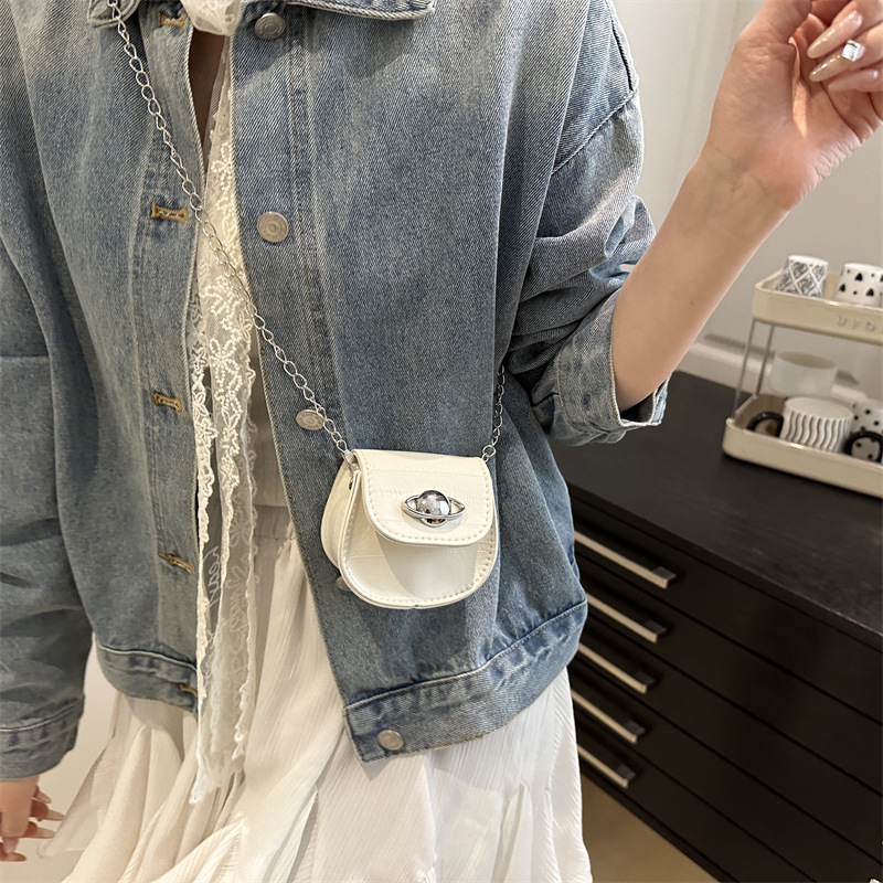 2025 yaz yeni retro günlük mini çapraz askılı küçük kare çanta sade günlük çanta moda trend omuz çantası