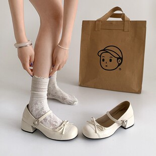 ��ʽ�yɫ�����Y�\�ڸ߸�ЬŮ2026�����¿���ȹ�Ӵָ�������СƤЬ