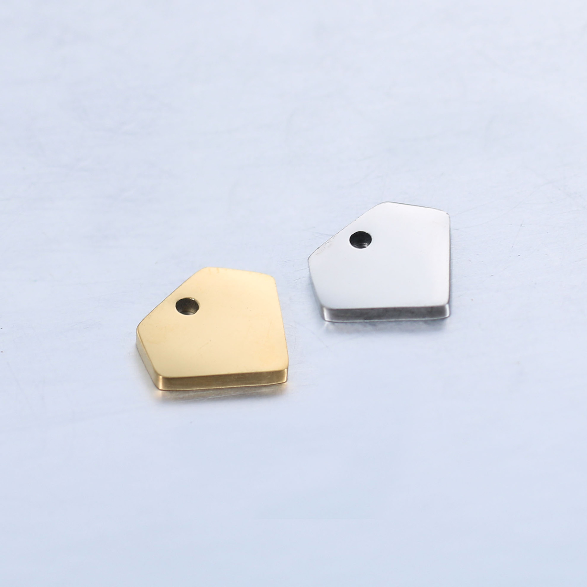 Plating Design 5 PCS/Package 304 Stainless Steel Solid Color Polished Pendant Charms