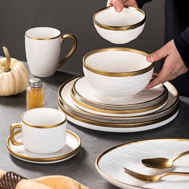 Cross-Border White Ceramic Sauce Dish with Gold Rim, Lead-Free Glaze, High Aesthetic Value, Suitable for Home Use, Snack Dish, Restaurant Tableware