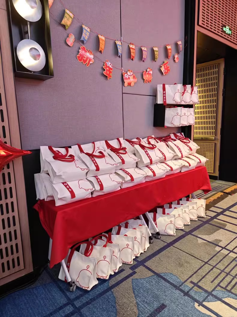 57166c4a1ab63fbb48cd79c12feea0