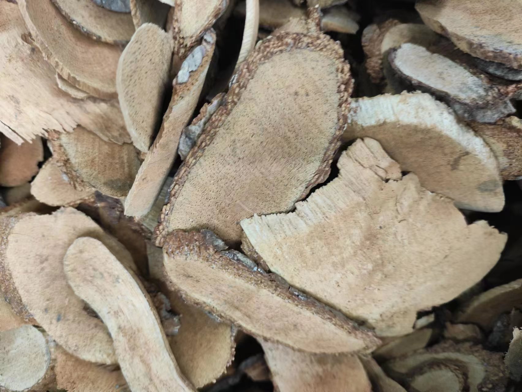 Teng Li Gen (Actinidia arguta Root) — Dried Kiwi Vine Root, 500g Herbal Decoction Piece key features
