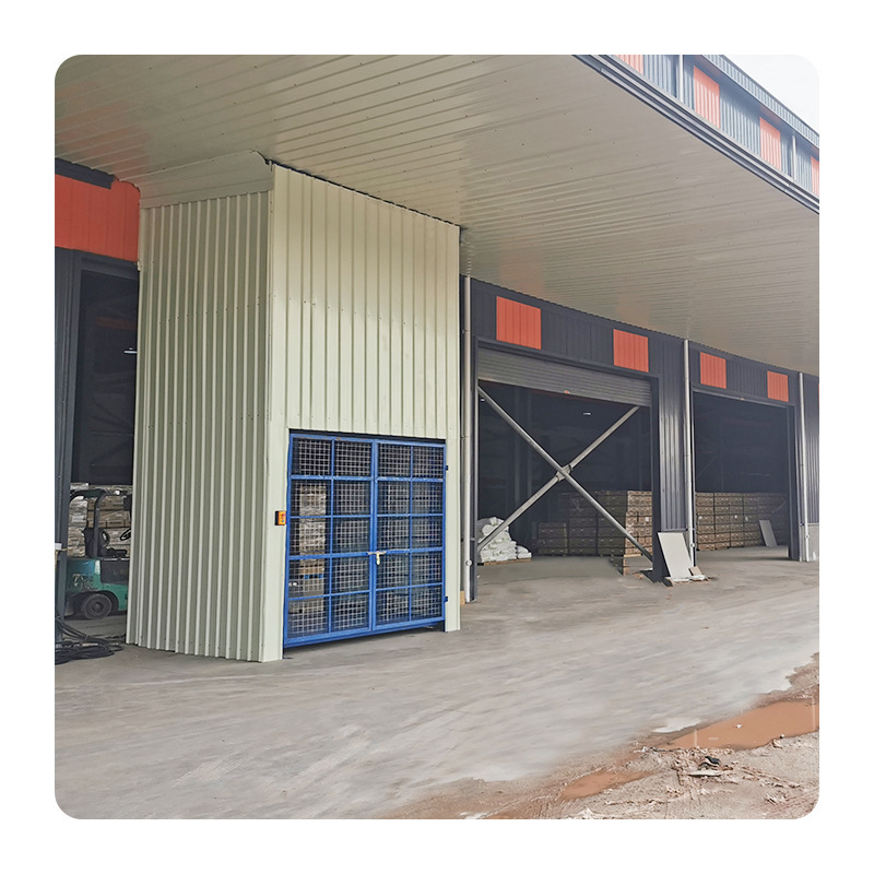 Elevador de Riel para Transporte de Mercancías en Exteriores de Fábrica, Plataforma Elevadora Hidráulica Fija con Azulejos de Colores, Alta Capacidad de Carga.