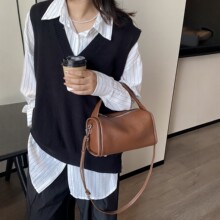 2026春季新款极简真皮枕头包通勤手提单肩斜跨牛皮包流行百搭女包