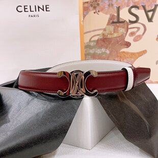 �羳���uŮʿ�P���T2.5С�t����uŮ���p������^��ţƤ�r�����e