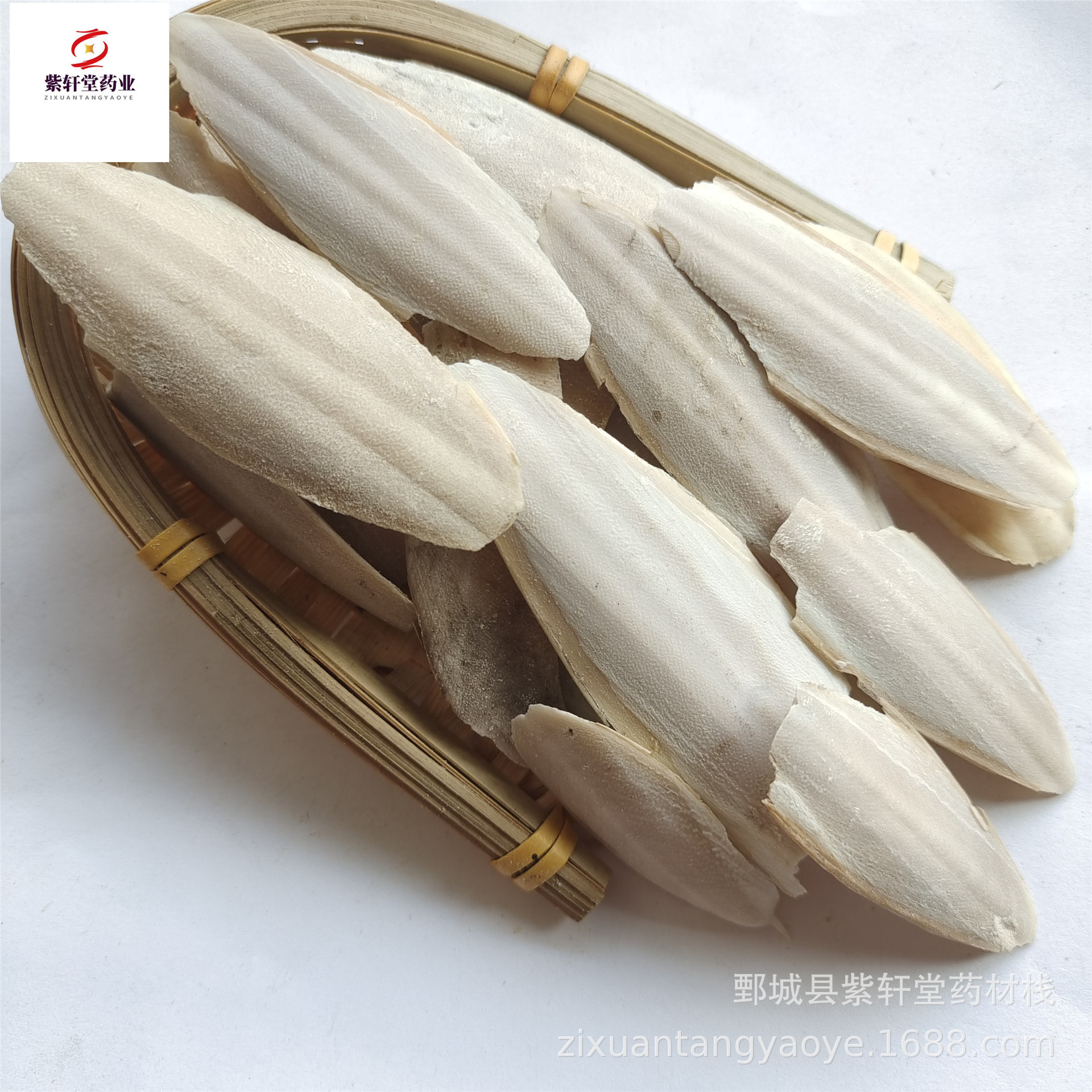 养母的花样年华剧情介绍