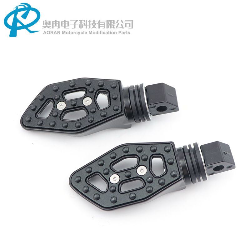 Motorcycle modification accessories: aluminum alloy footrests, rear anti-slip footrests, universal footrests for men's motorcycles