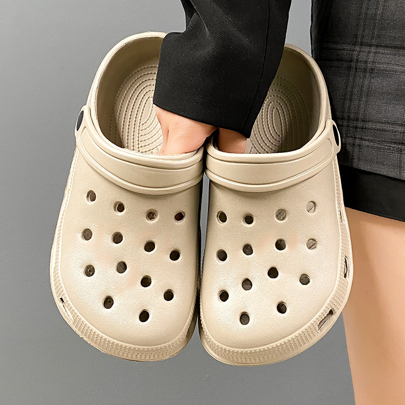 Croc Shoes for Students, Thick-Soled Waterproof Breathable Sandals, Non-Slip Flat Sandals, Casual Versatile Comfortable and Versatile