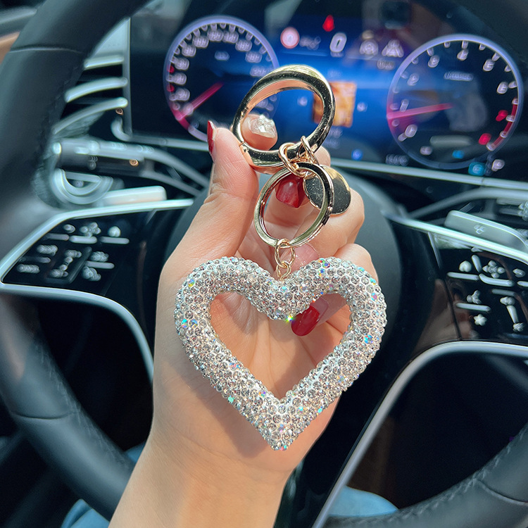 Corea del Sur diamante de barro de cerámica amor hueco colgante gran botón de diamante llavero de automóvil colgante de control remoto regalos de vacaciones
