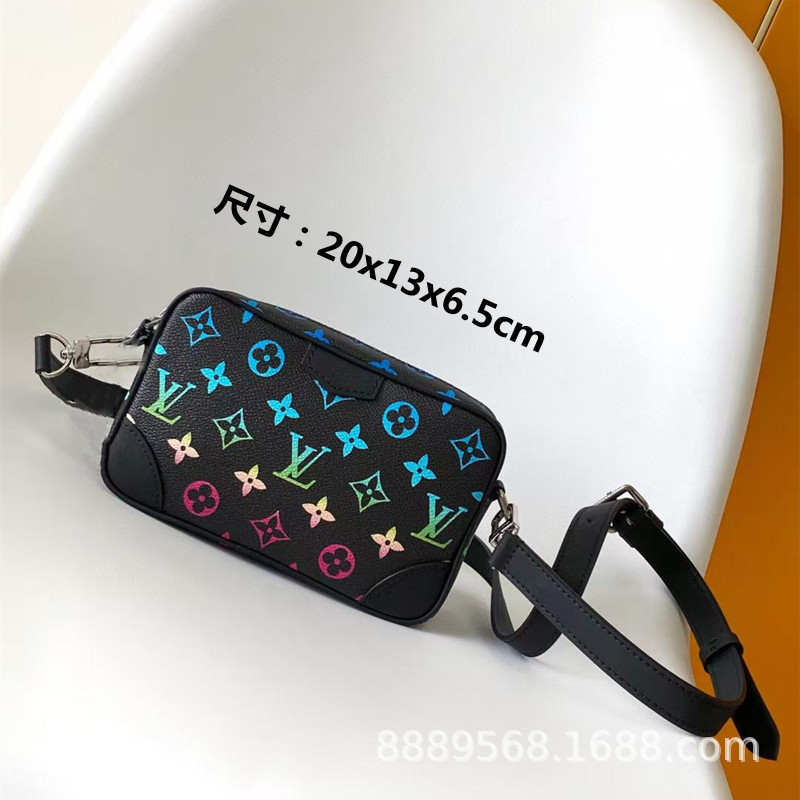 直接供給クロスボーダー m lv メンズバッグレディースバッグブラックウォリアーメッセンジャーバッグ枕バッグチェーンバッグボックスバッグポータブルブリーフケース|undefined