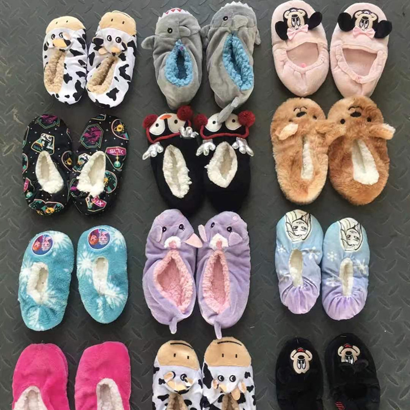 Men's and women's floor shoes winter warm comfortable non-slip cute lambswool floor shoes