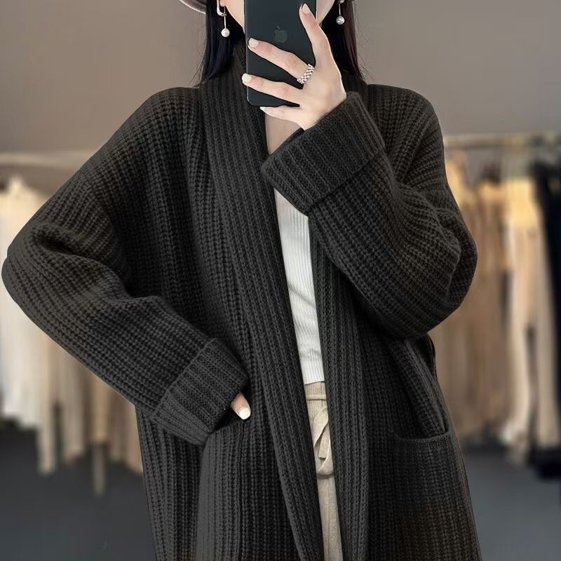 Korean-style autumn and winter casual chunky knit plus-size sweater, elegant mid-length top, loose-fitting knitted cardigan jacket for women Korean-style autumn and winter casual chunky knit plus-size sweater, elegant mid-length top, loose-fitting knitted cardigan jacket for women