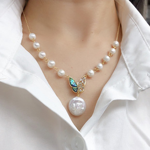 New Natural Freshwater Pearl Necklace Women's Fashion All-match Exquisite Butterfly Buckle Distinctive Button Baroque Clavicle Chain