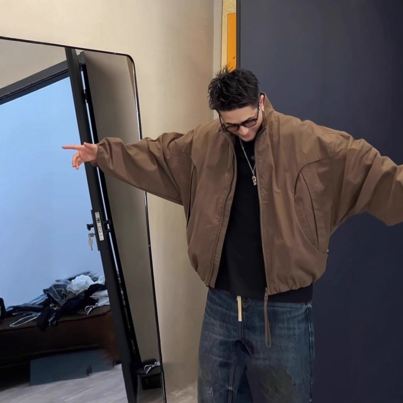 Brown Short Bomber Jacket for Men, Spring and Autumn High-End Bat Sleeve Coat, Stylish Three-Proof Stand Collar Jacket