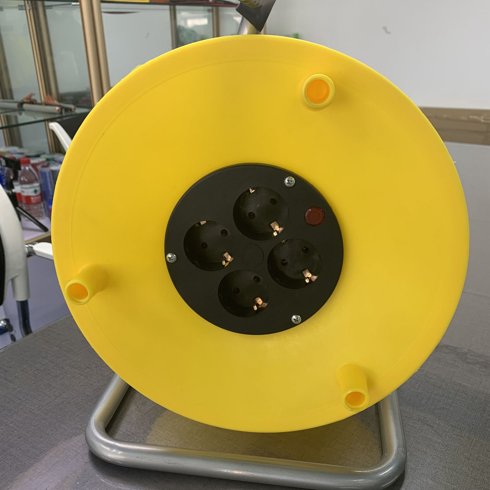 厂家直销欧式移动电缆拖线盘伸缩卷盘20米/25米/30米电源延长线盘