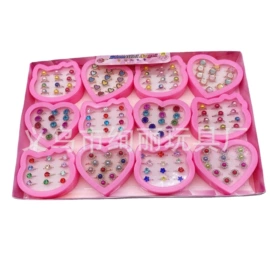 其他公仔;球类;其它新奇玩具