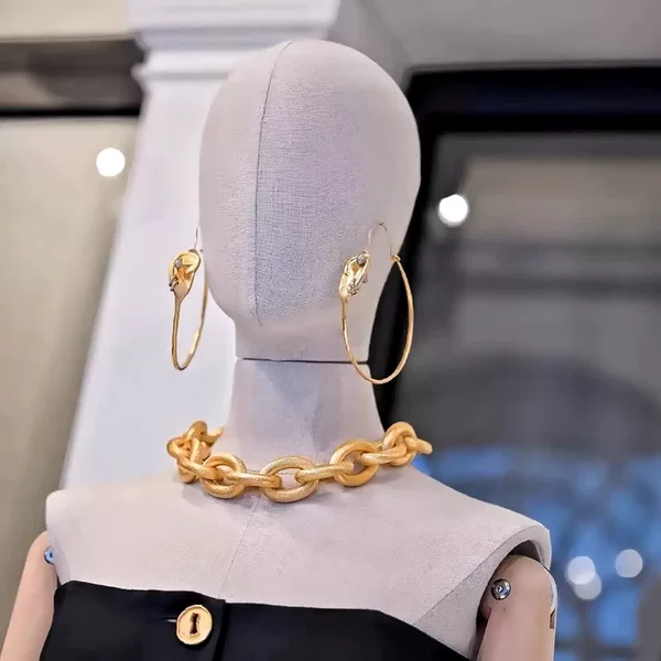 Light Luxury Retro European and American Old-Fashioned Diamond-Encrusted Large Hoop Earrings Feminine Earrings Exquisite and High-End Facial Features Earrings for Women