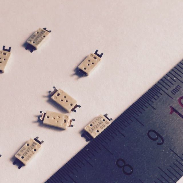 元器件过热保护器件片式温控器SA72SB0商用LC72AY-1温度可选调温