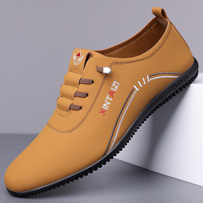 Zapatos de cuero casuales para hombres de nueva tendencia, suela blanda, suela blanda, suela de tendón de res, zapatos de cuero de negocios de estilo británico, zapatos de papá de mediana edad