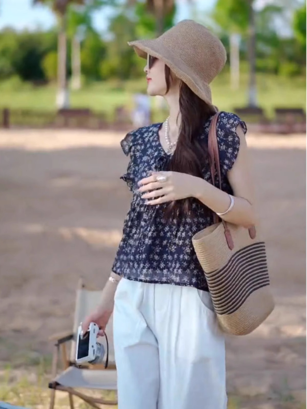 Áo hai dây nữ tay bèo họa tiết hoa nhí chất voan kiểu Pháp — Màu xanh lam nhạt chi tiết 7