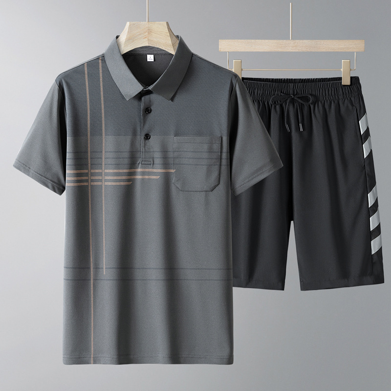 Trajes casuales de mediana edad para hombres, pantalones cortos de manga corta sueltos de verano, papá con seda de hielo, nuevo juego deportivo de dos piezas para hombres