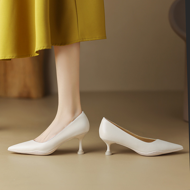 Nude-Colored High Heels with a Dynamic Sole, 5cm Low Heel, Unique Design, Thin Heel, Pointed Toe, Comfortable Soft Sole Women's Shoes Nude-Colored High Heels with a Dynamic Sole, 5cm Low Heel, Unique Design, Thin Heel, Pointed Toe, Comfortable Soft Sole Women's Shoes