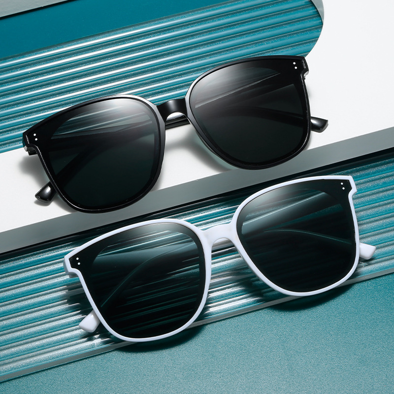 2022新款兩點時尚墨鏡潮大臉顯瘦太陽鏡女ins防紫外線網紅眼鏡男