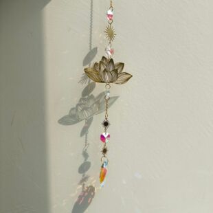 Source manufacturers cross-border new garden window sill sunshine catcher amethyst crystal star moon wind chime series pendant