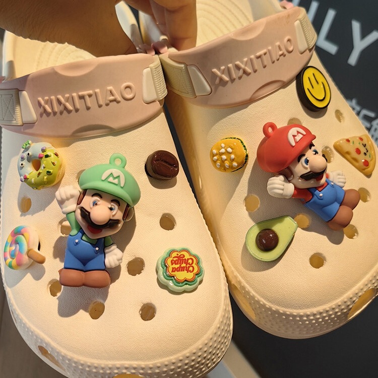 Cartoon Shoe Buckle Clogs Accessories Crocs Decorative Accessories Buckle Three-Dimensional Women's Shoes Flowers Boys and Children