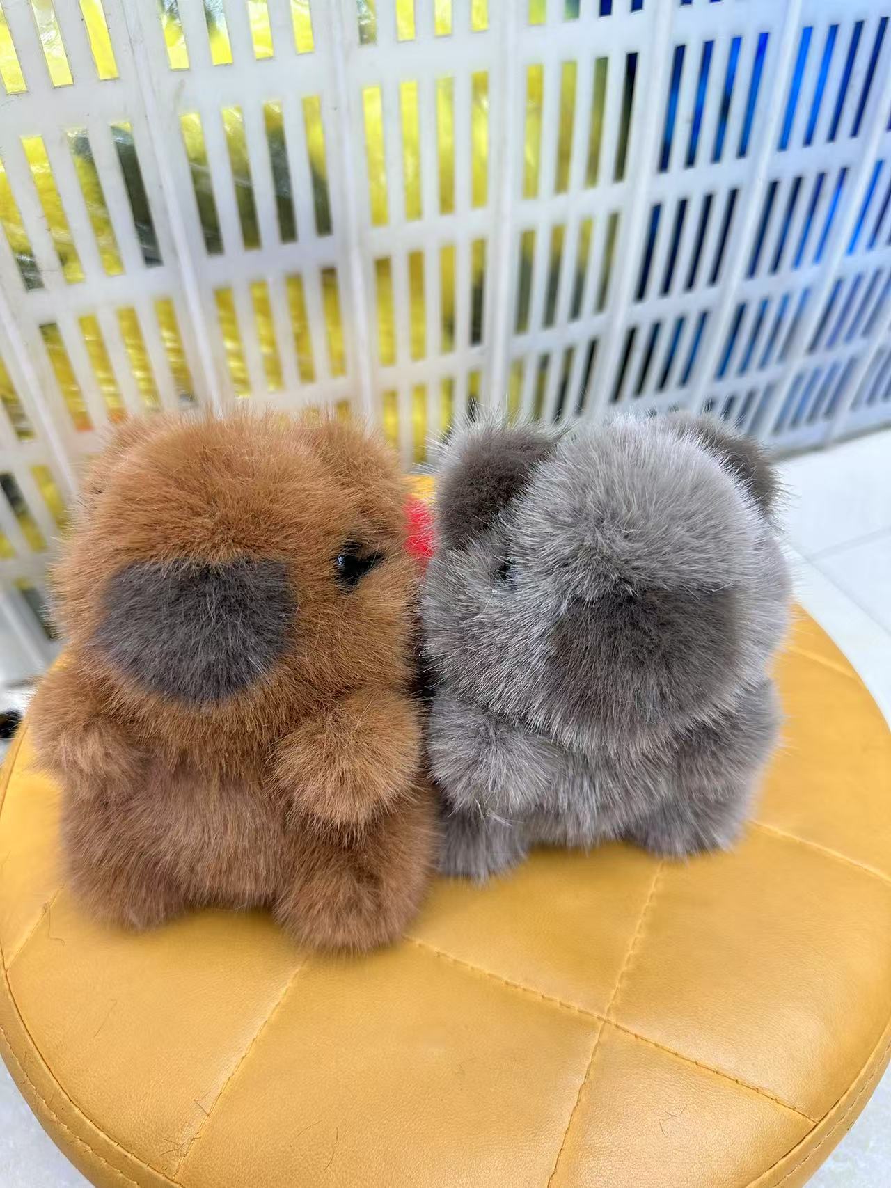 Nuevo espuma espuma capibara colgante muñeca de peluche marmota llavero de automóvil bolso colgante