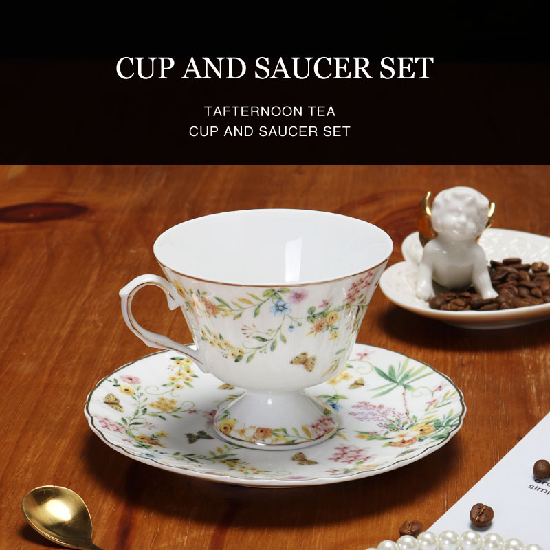 Taza de café de cerámica de porcelana china exquisita de estilo europeo Taza y platillo Estilo retro británico Juego de té de la tarde de alta gama Taza de té con flores