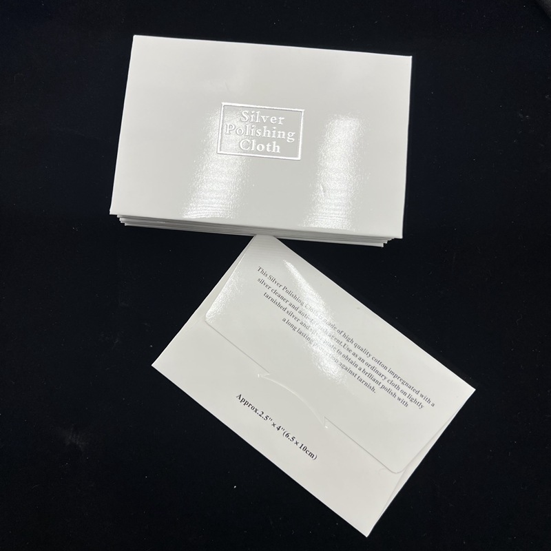 銀の布を拭く専門の規格品の装飾品は布の銀器の上で光を研磨して銀の布を塗って銀の水を洗って清潔にして銀の神器を拭きます。|undefined