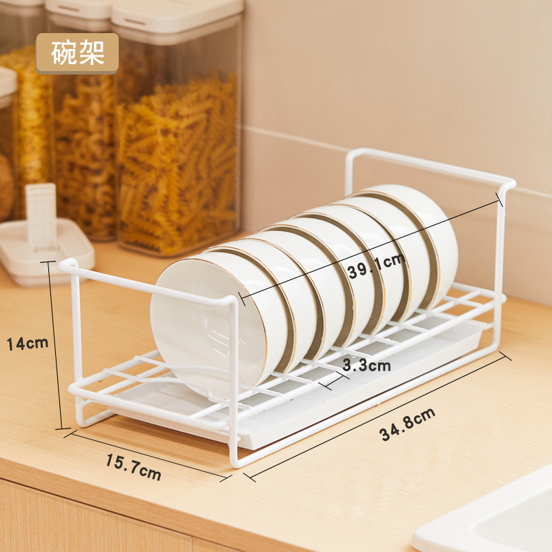 대담하고 두꺼운 흰색 접시 선반
