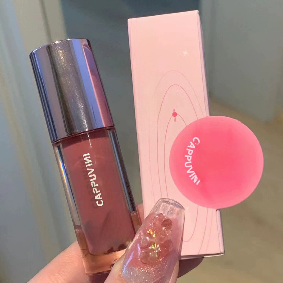 Lip gloss, moisturizing transparent lip balm, plump lips effect, intense hydration