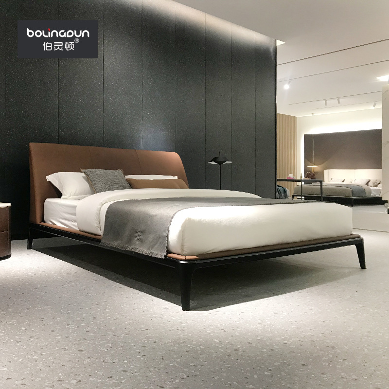 Italian genuine leather Double bed modern villa Simplicity hotel household solid wood Double bed 1.8 Master bedroom bed
