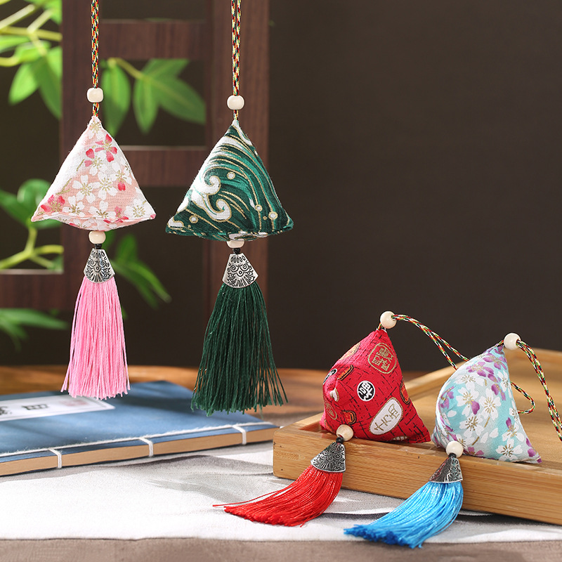 dragon boat festival perfume bag argy wormwood triangle zongzi sachet perfume bag hand-stitched embroidery carry-on pendant protective talisman charm
